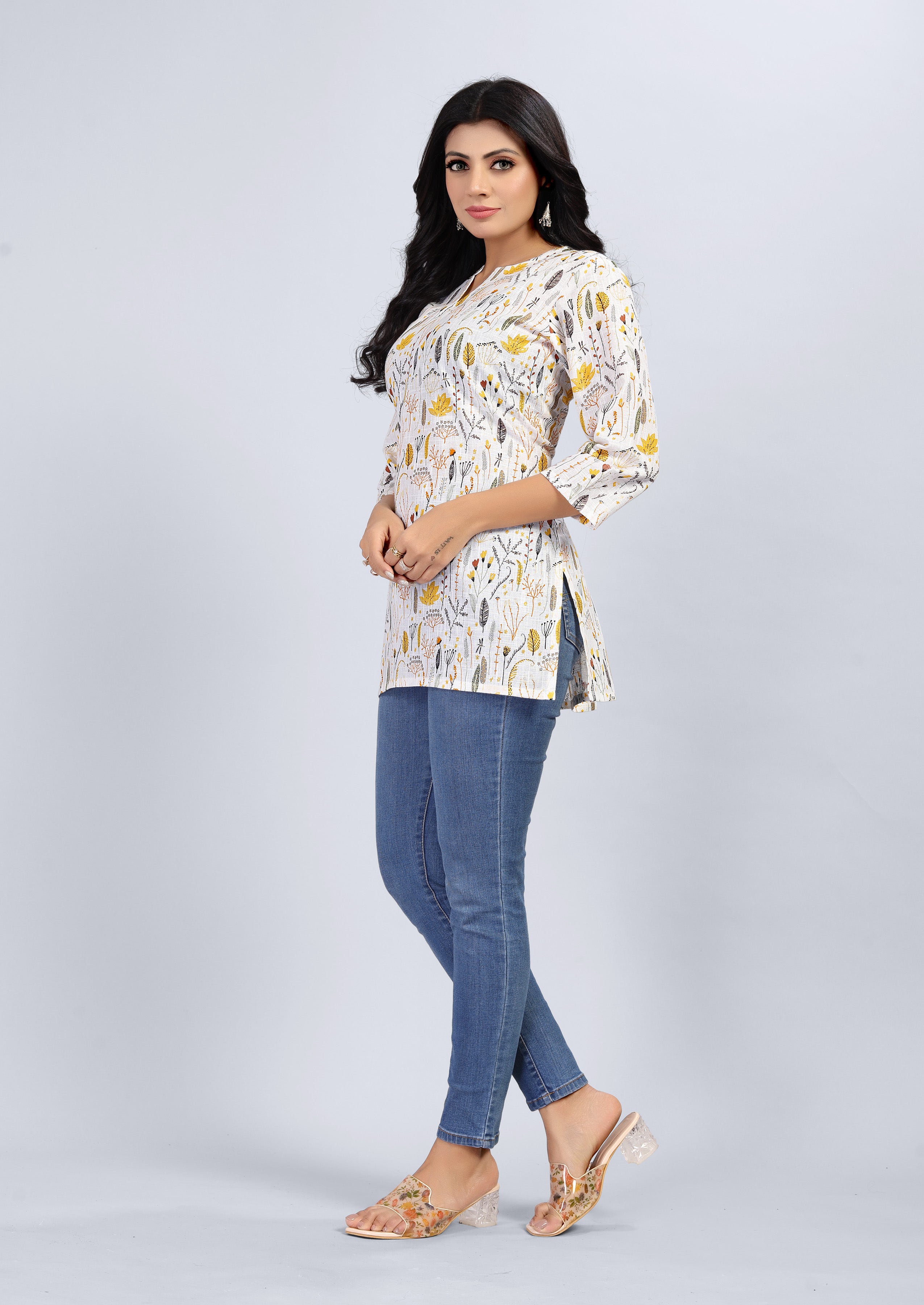 women three quarter sleeve straight kurti