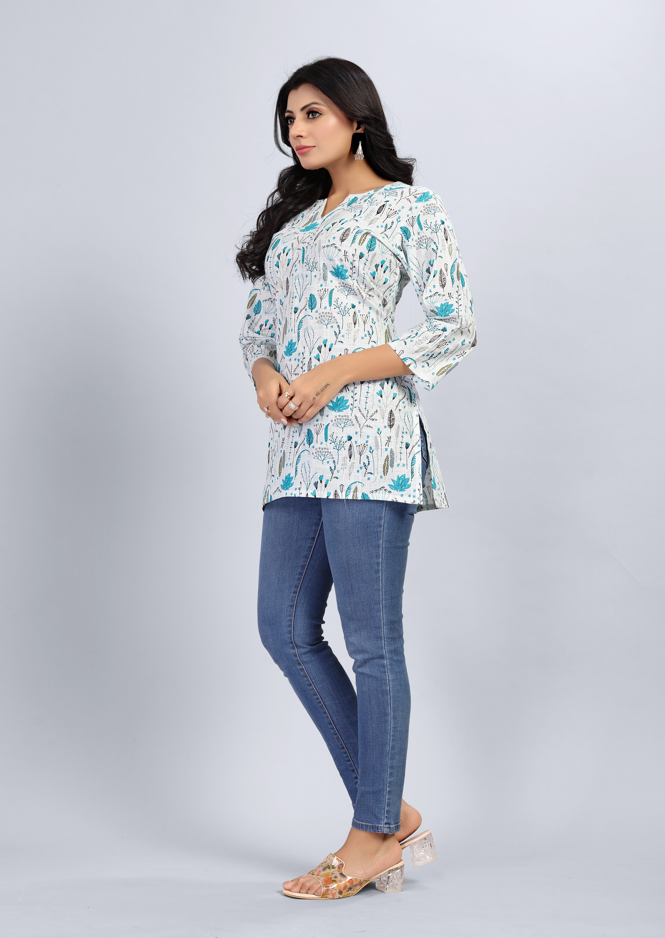 women three quarter sleeve straight kurti