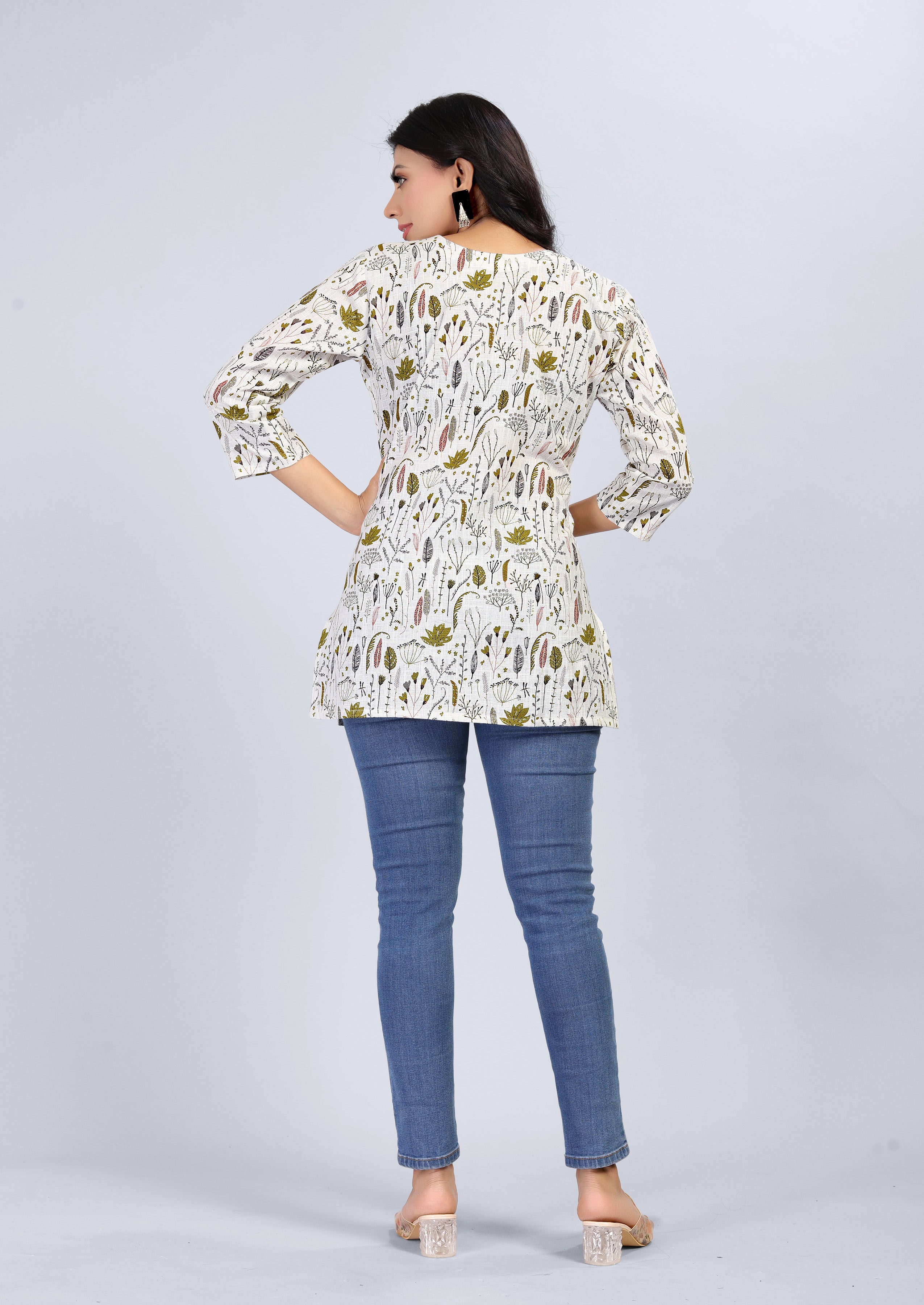 women three quarter sleeve straight kurti