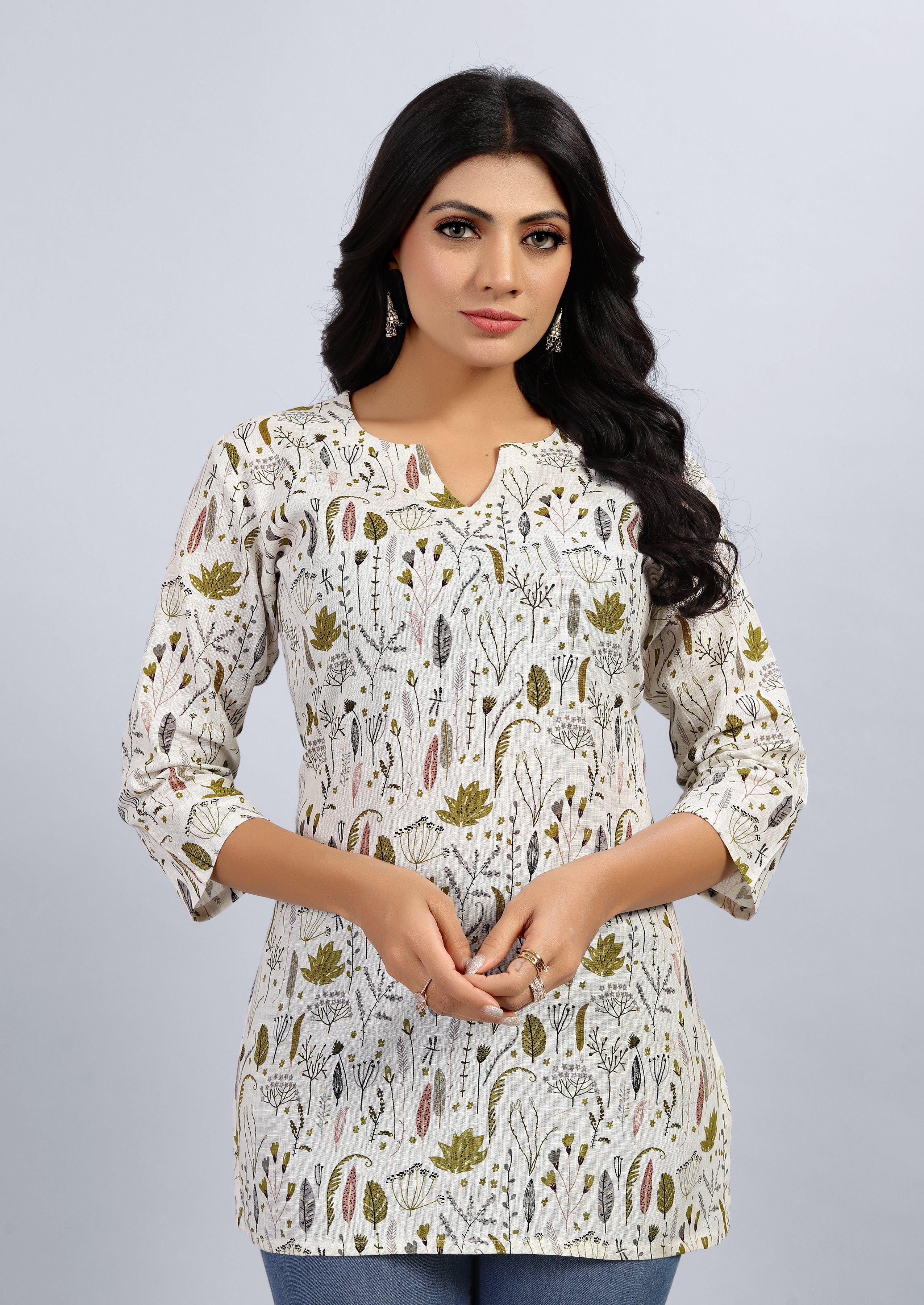 women three quarter sleeve straight kurti