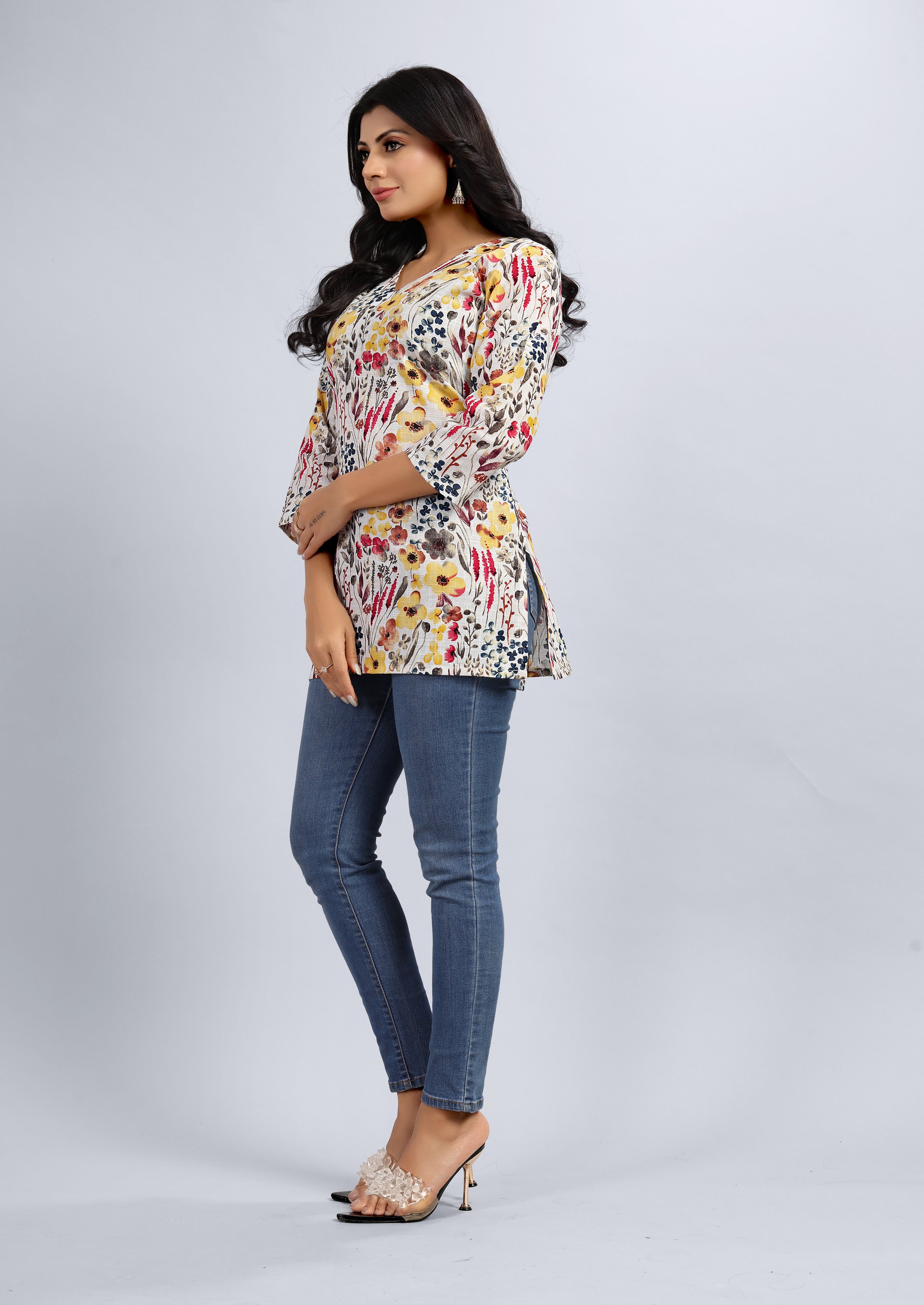 women three quarter sleeve straight kurti