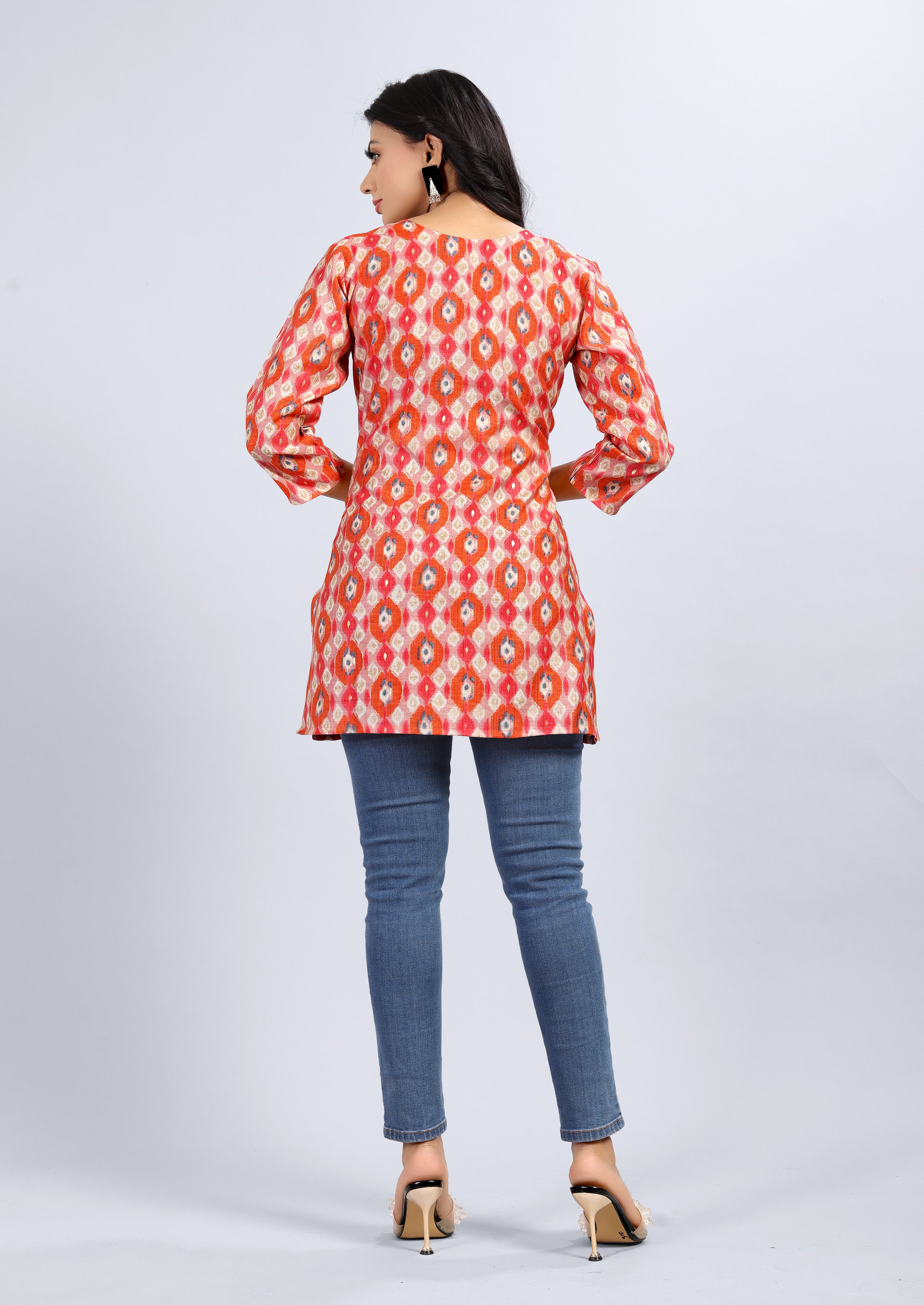 women three quarter sleeve straight kurti