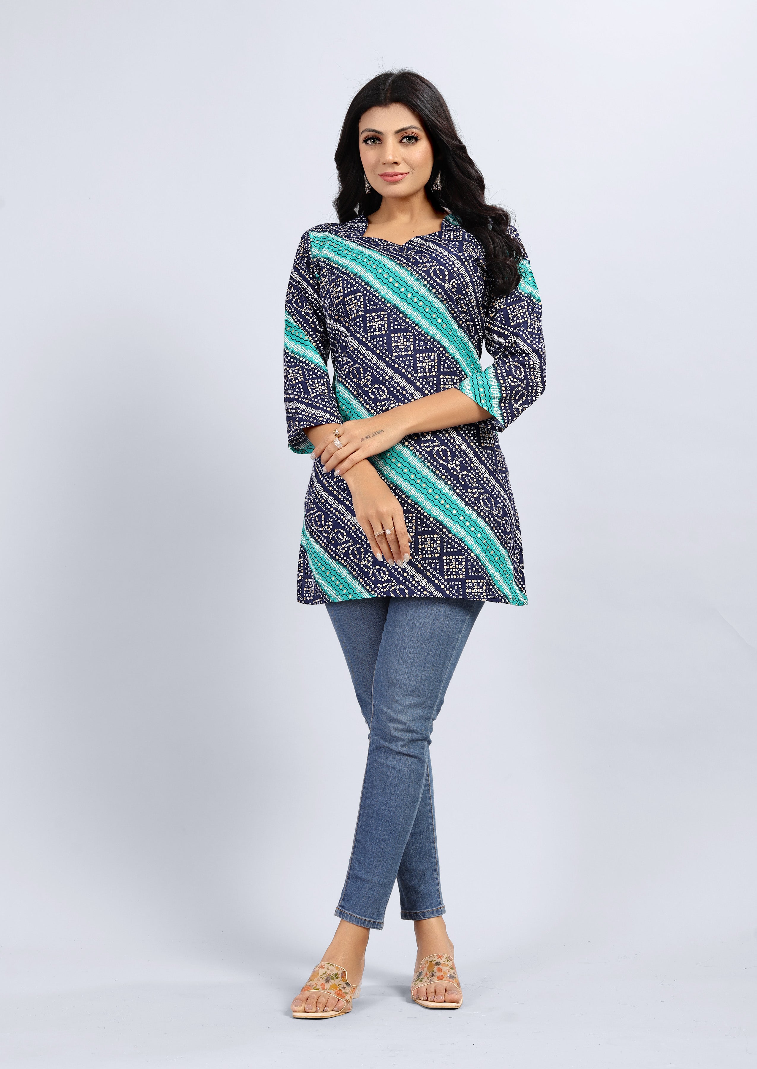 women three quarter sleeve straight kurti