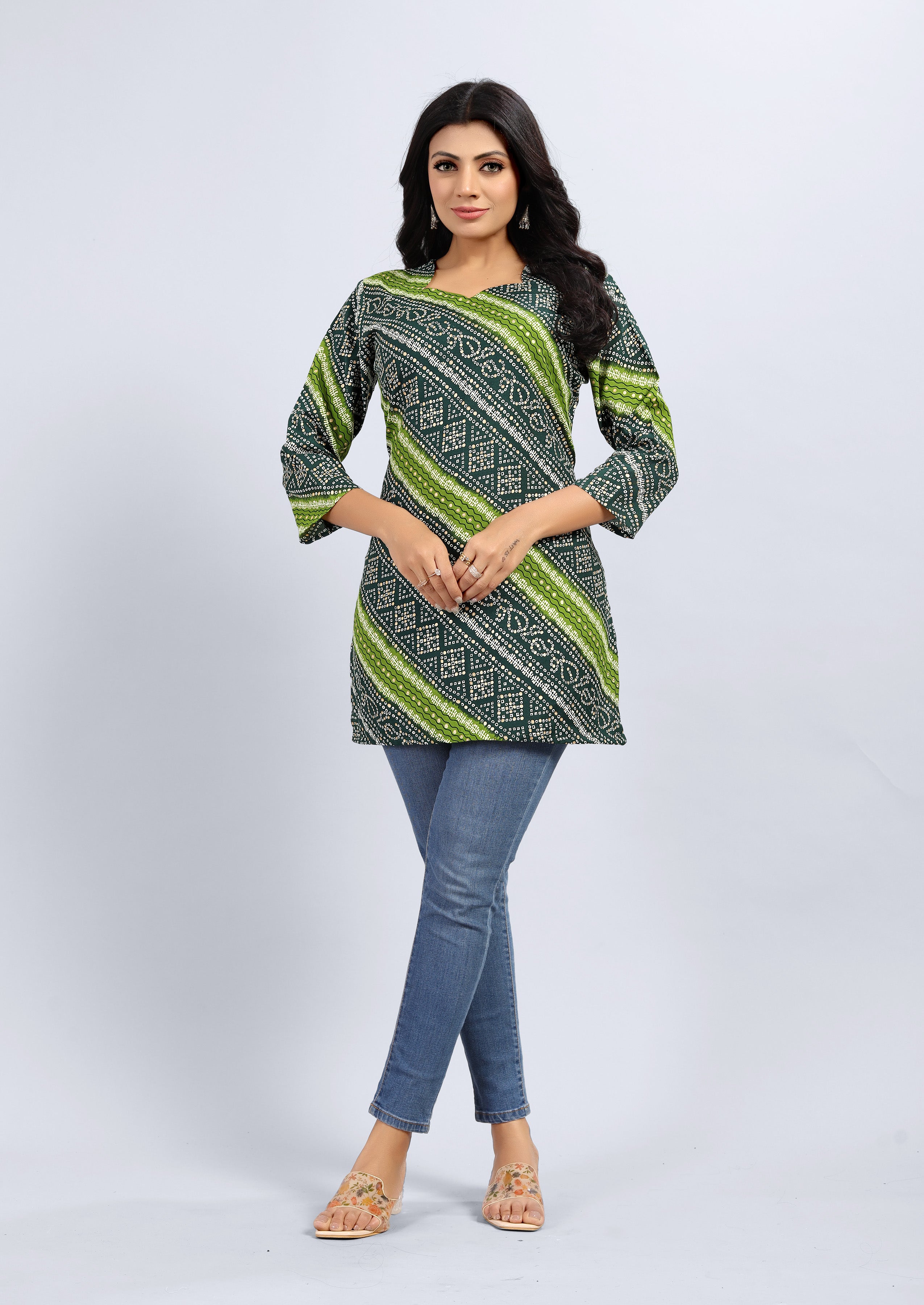 women three quarter sleeve straight kurti