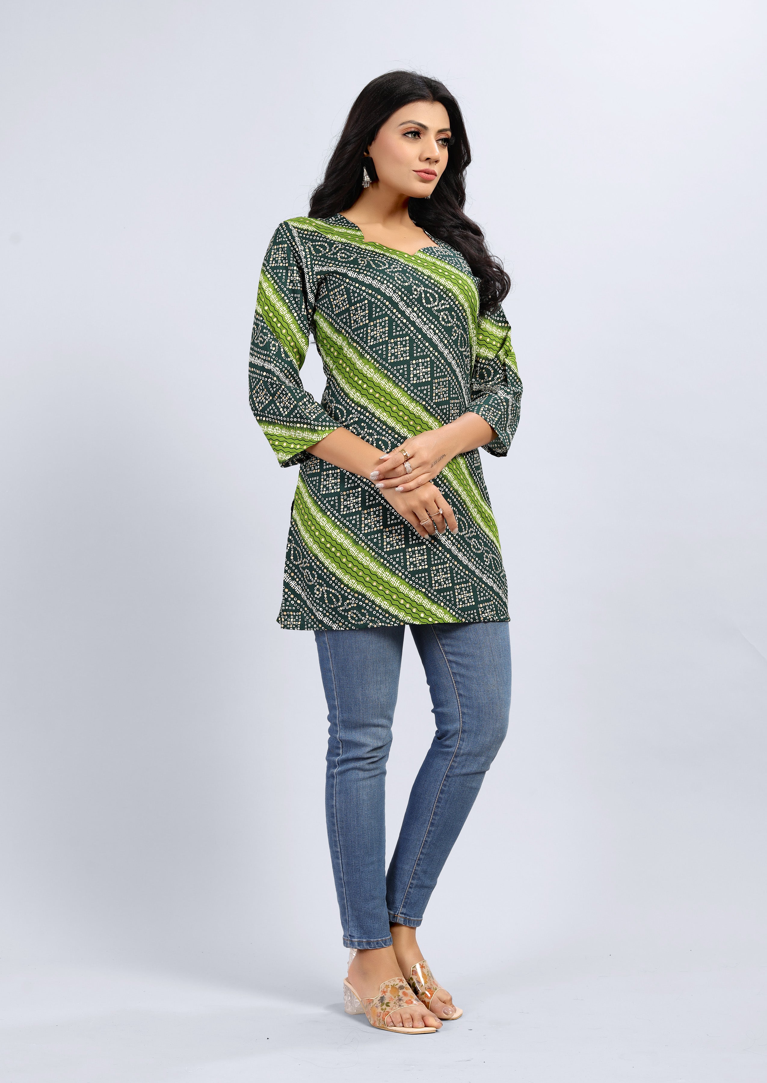 women three quarter sleeve straight kurti