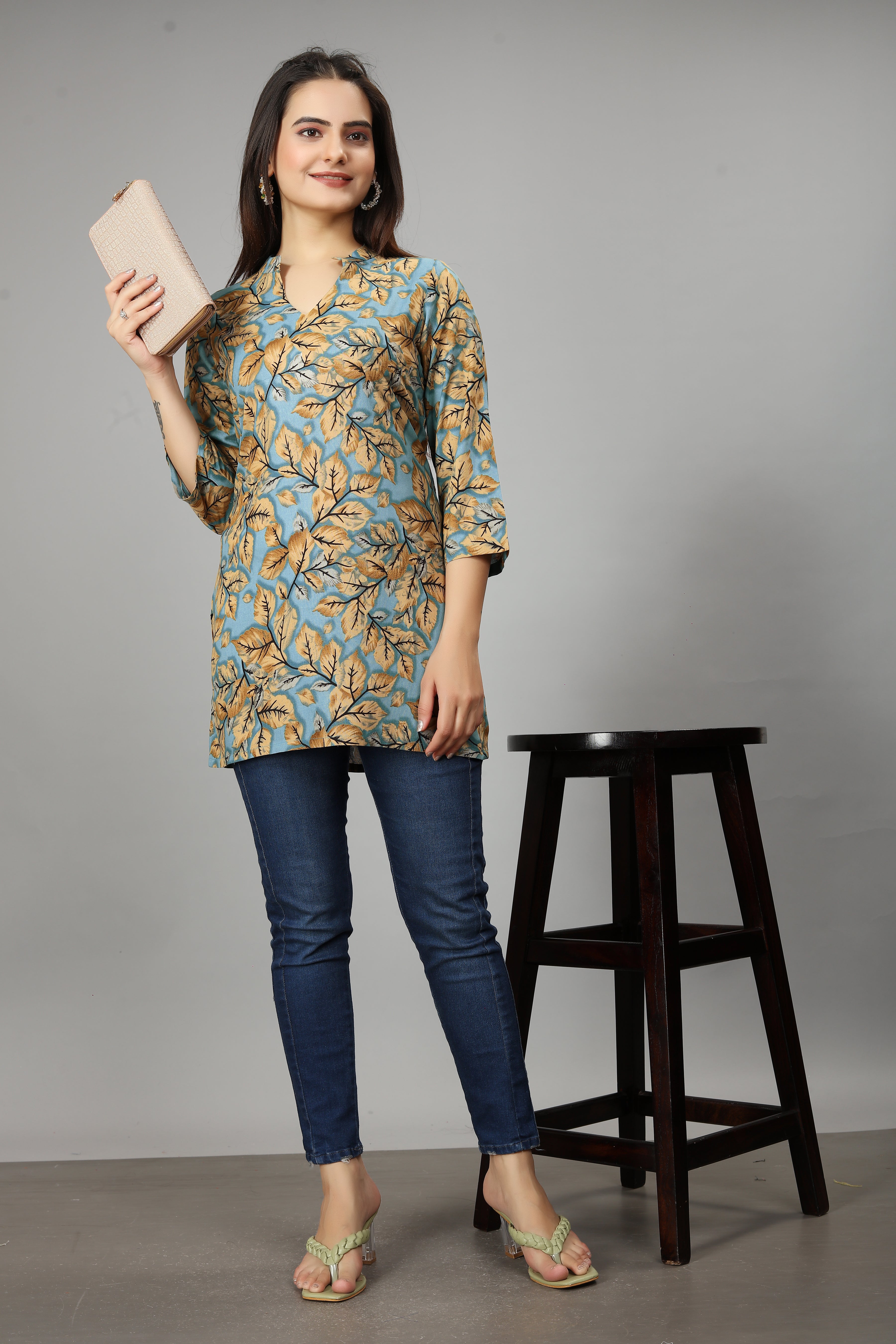 women light blue printed straight kurti