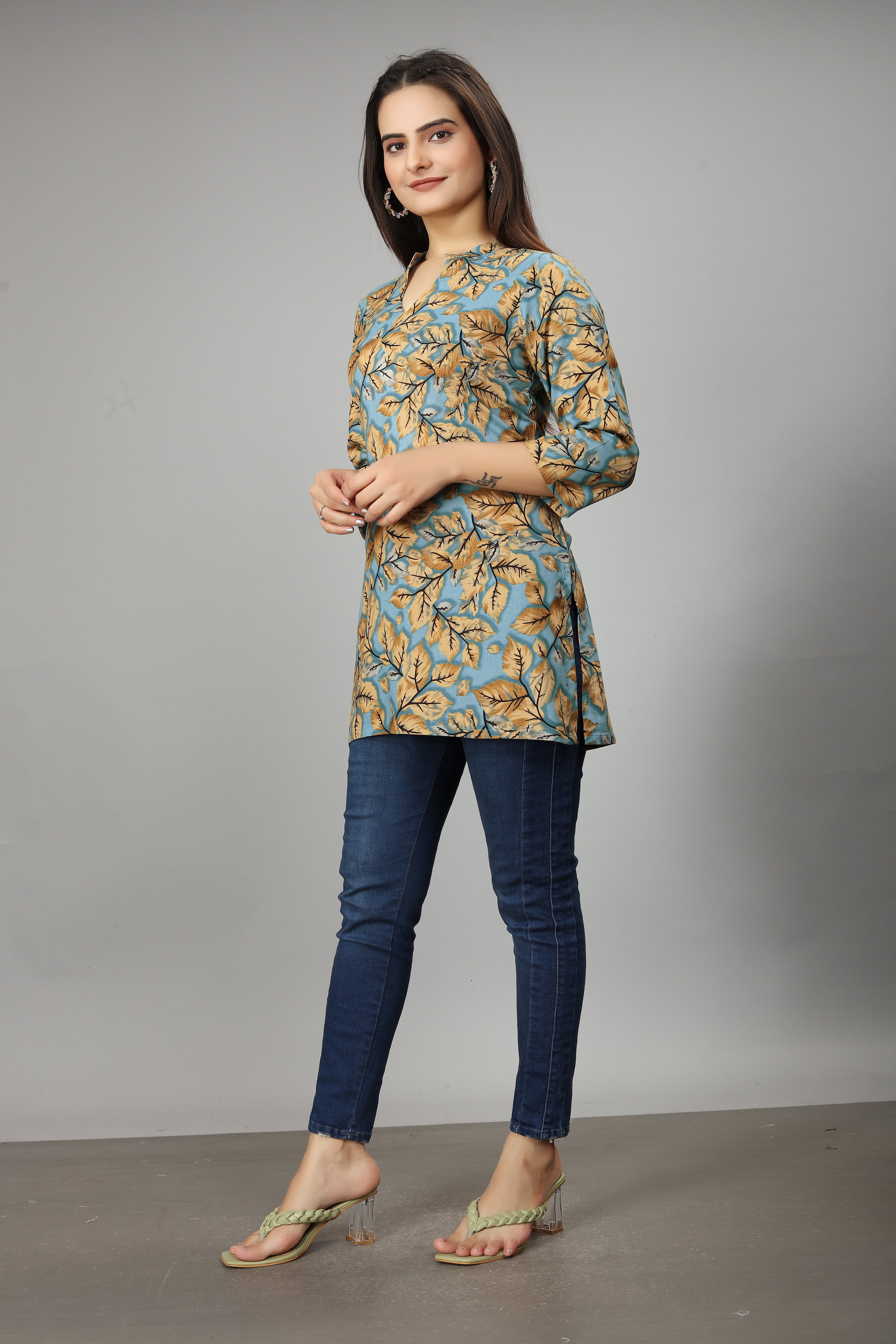 women light blue printed straight kurti