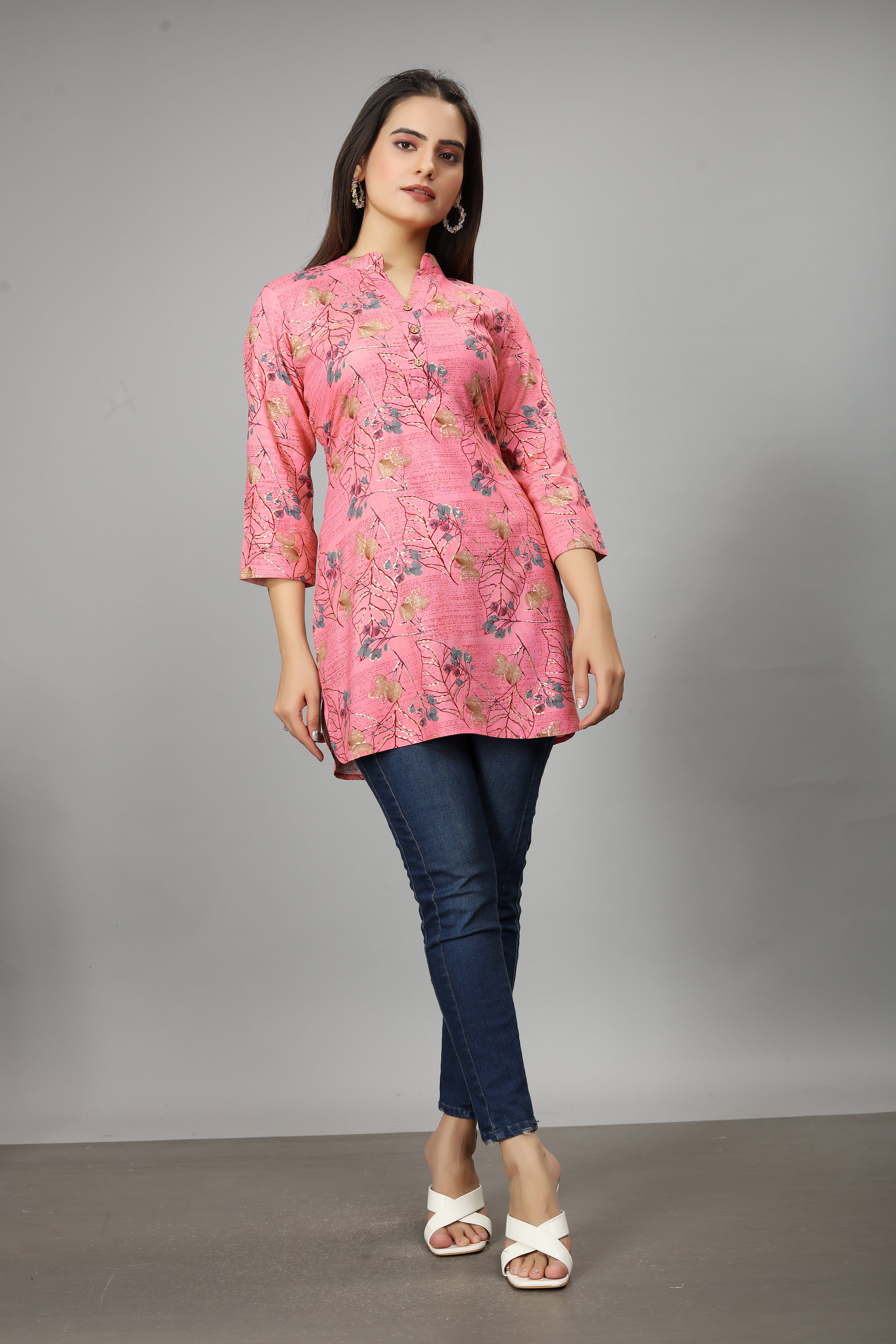 women three quarter sleeve straight kurti