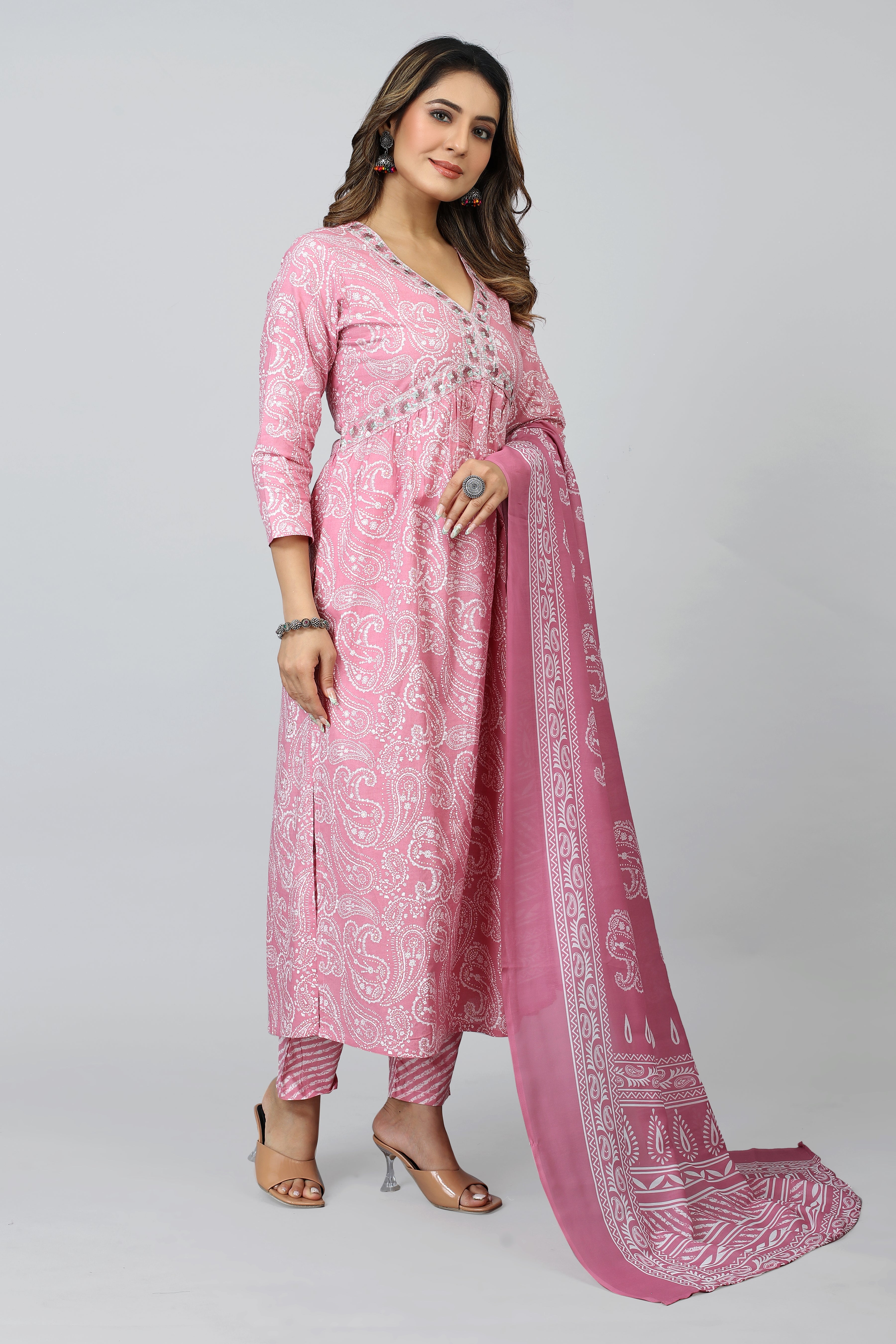 women pink kurta pant set with dupatta