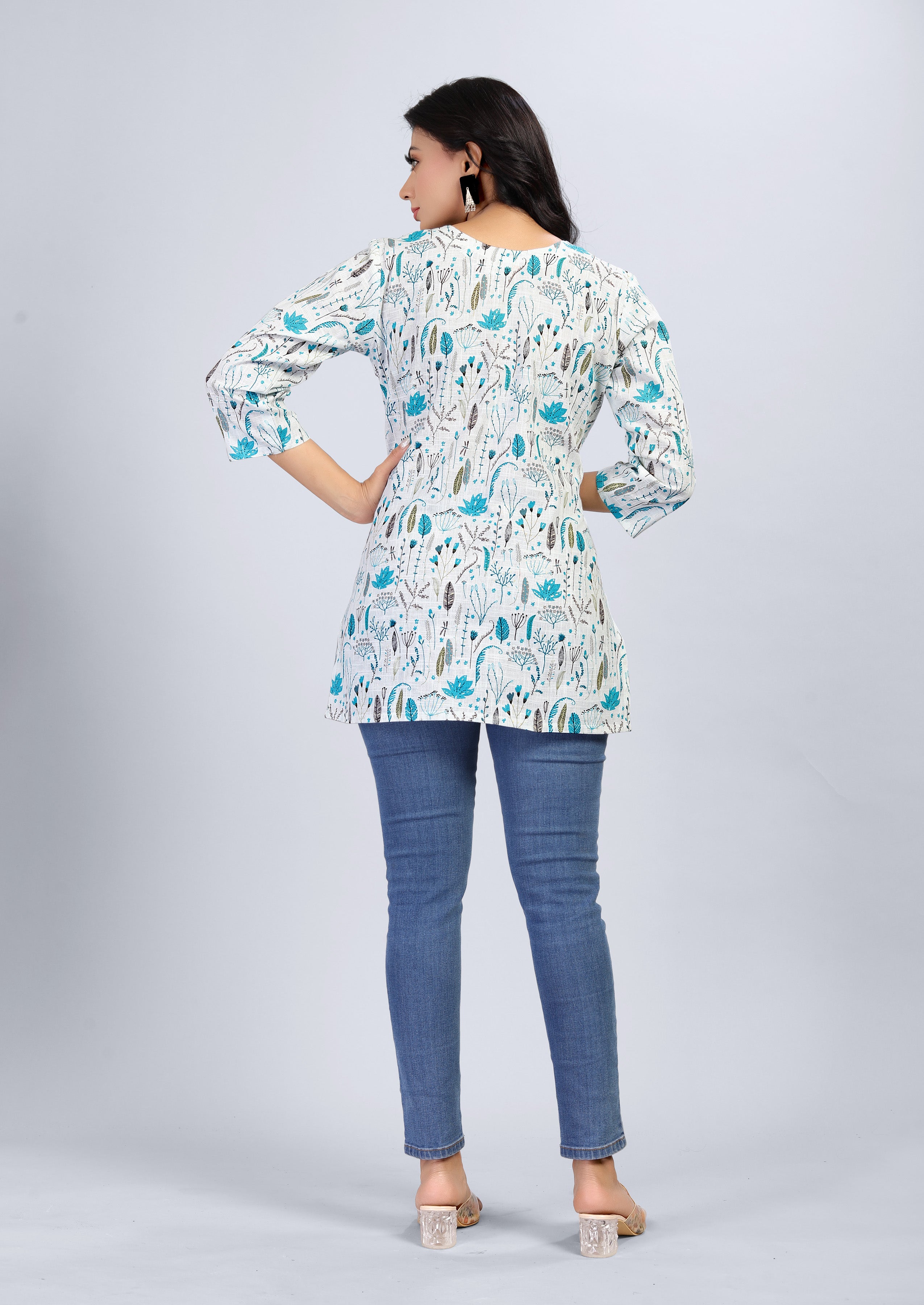 women three quarter sleeve straight kurti