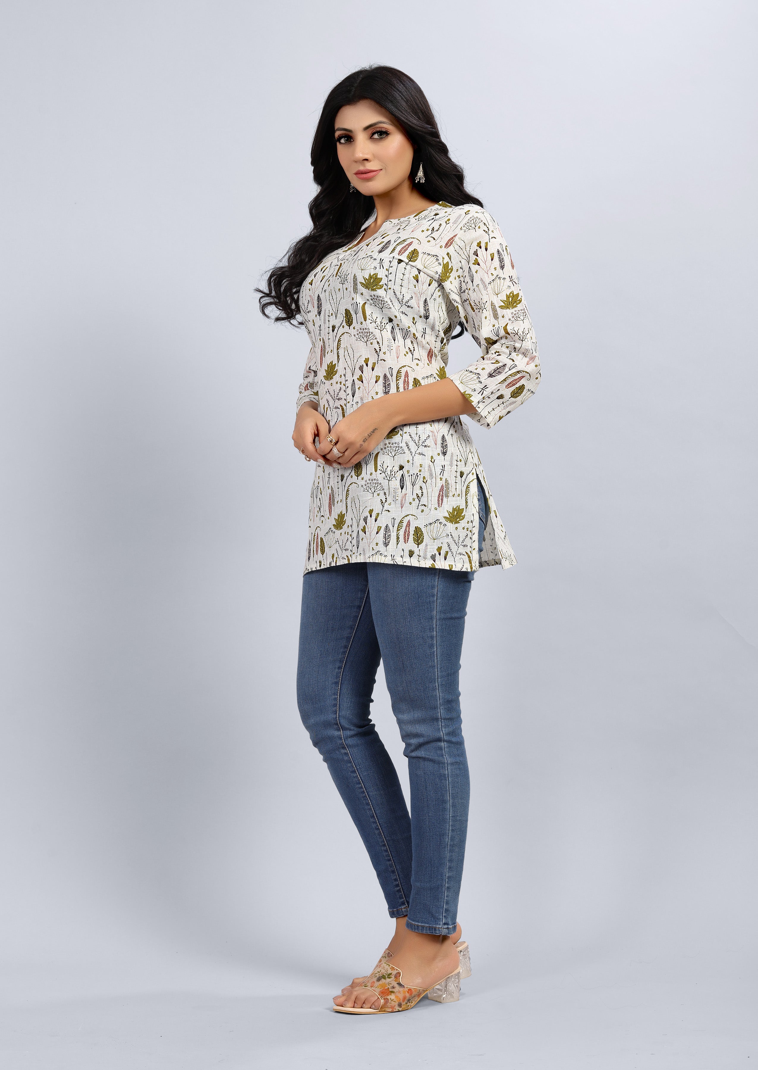 women three quarter sleeve straight kurti