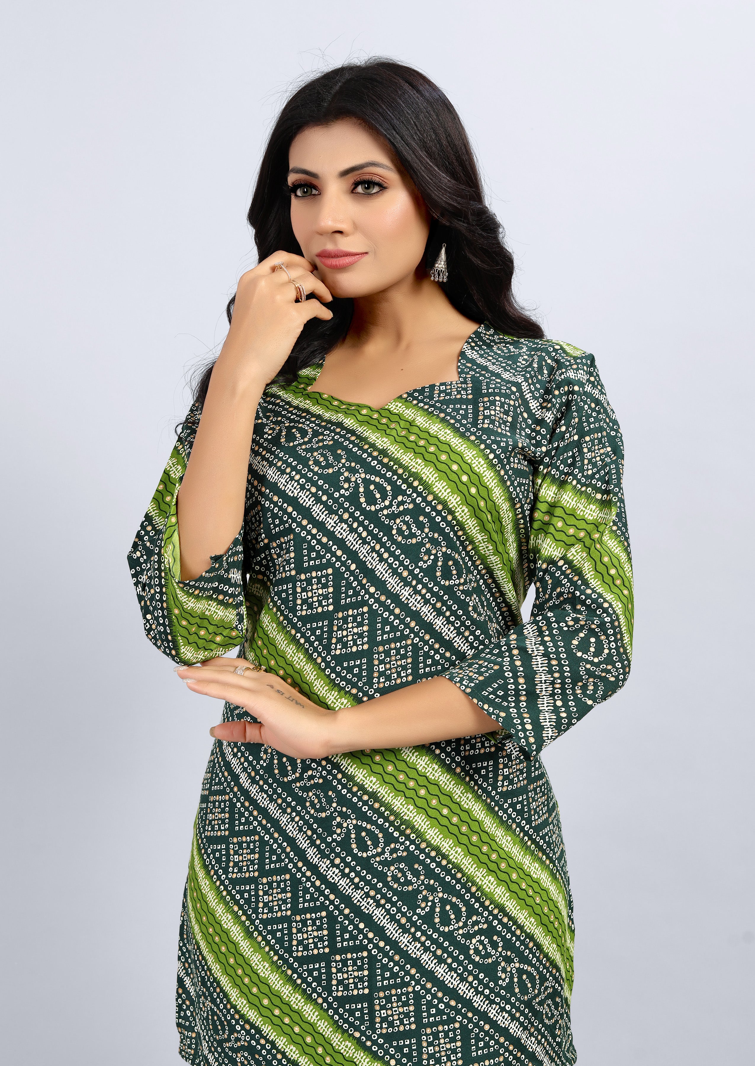 women three quarter sleeve straight kurti