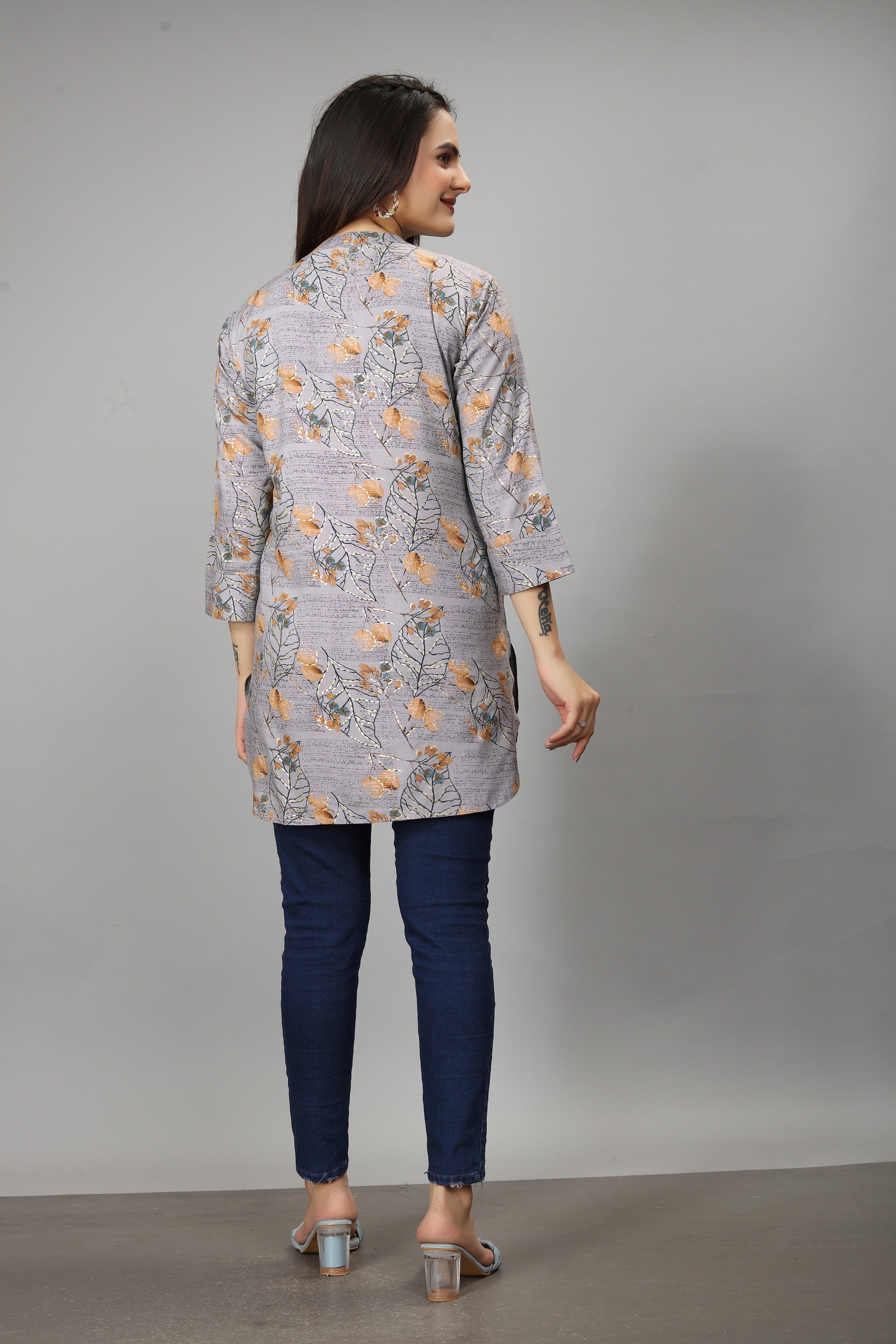 women grey mandarin neck a-line kurti
