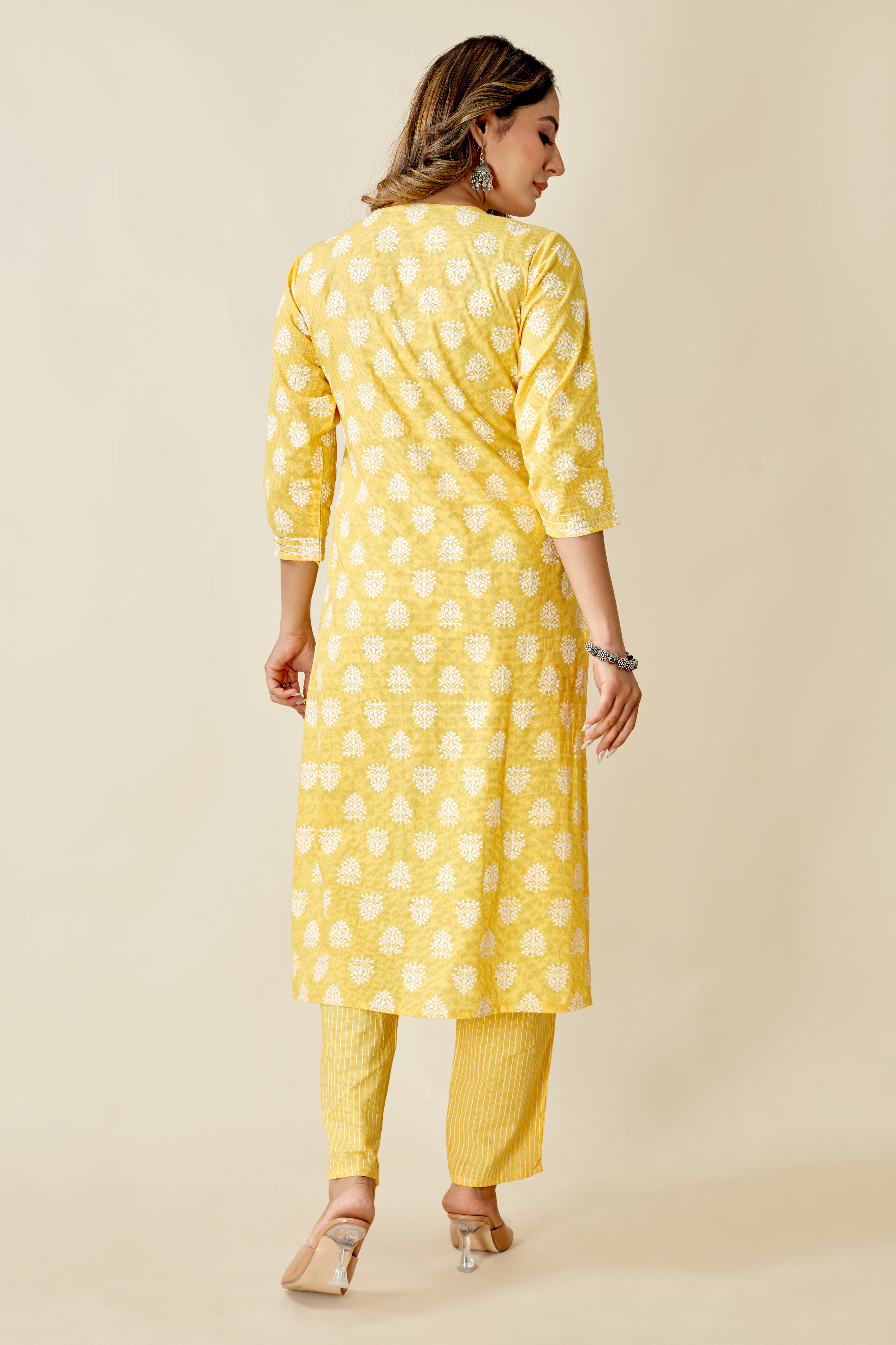 women yellow printed kurta pant set with dupatta