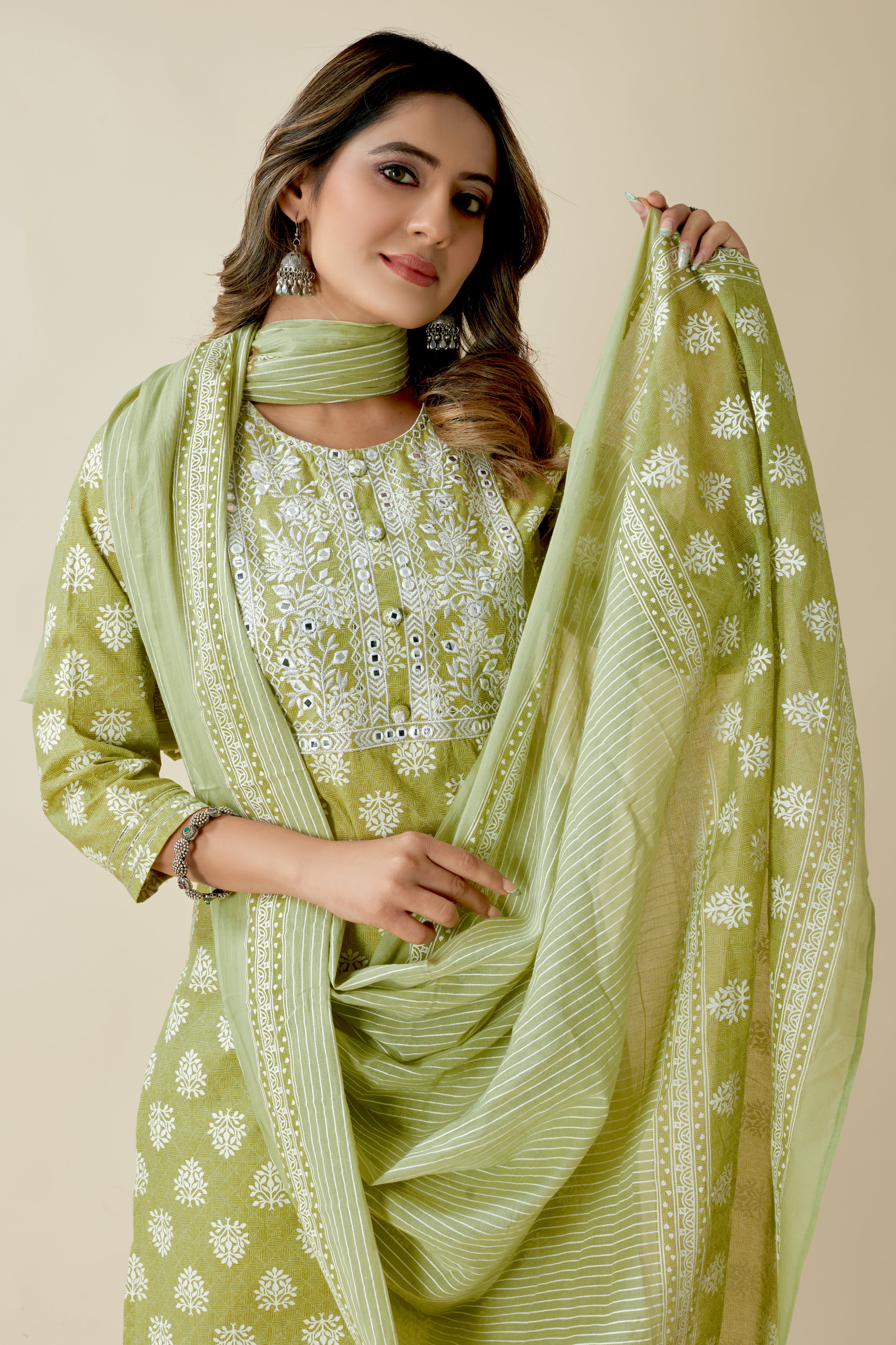 women kurta pant set with dupatta