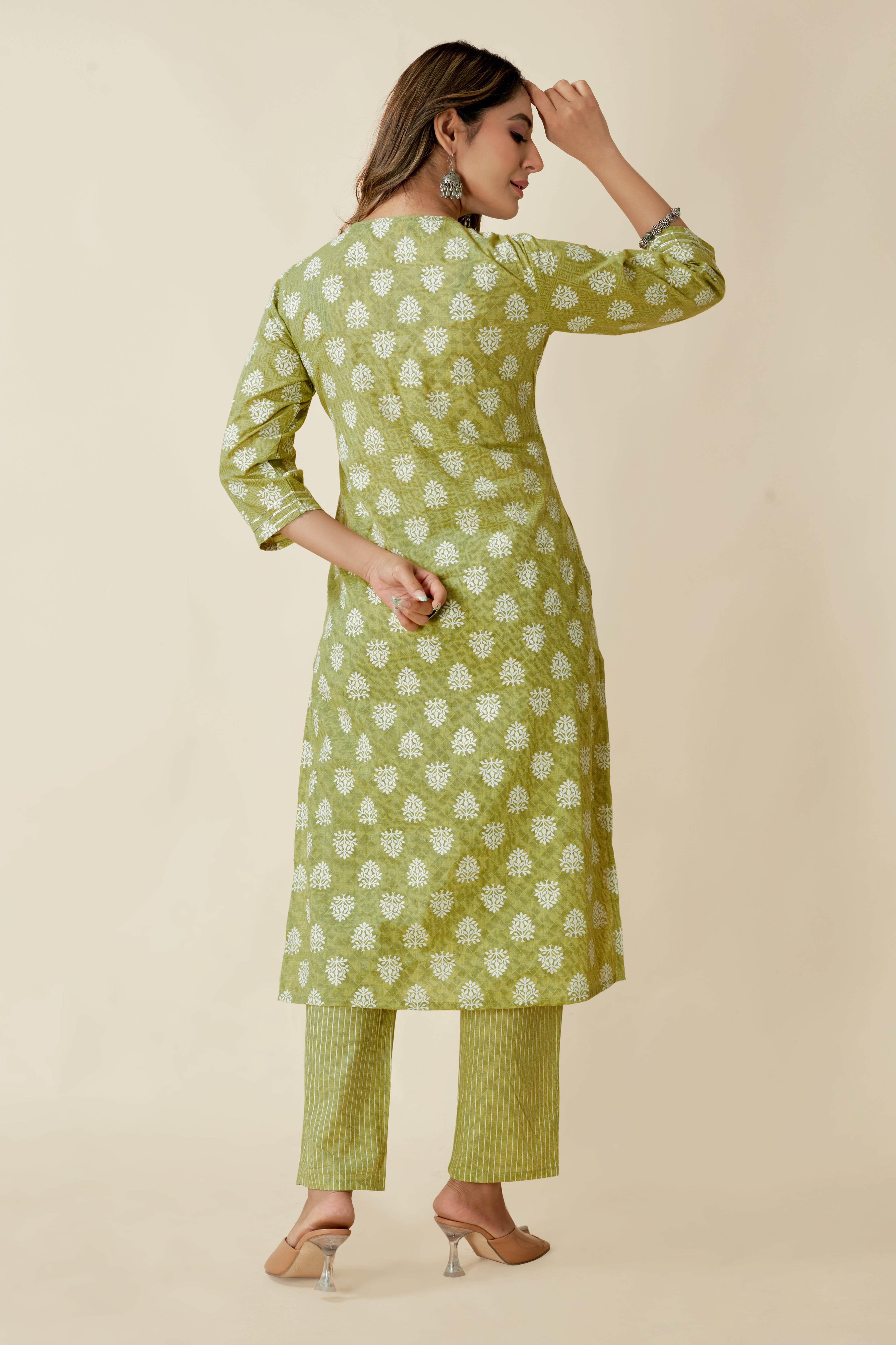women kurta pant set with dupatta