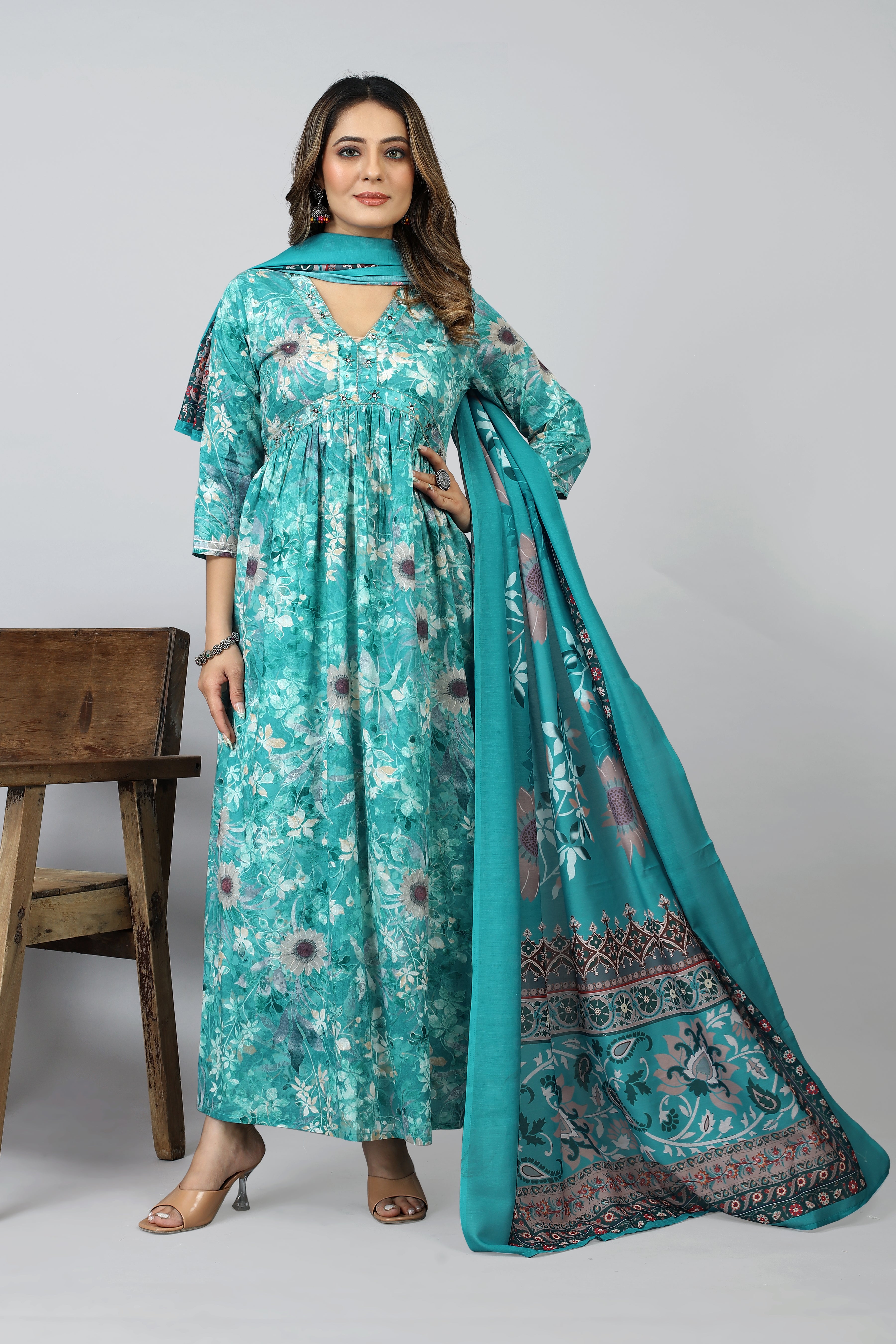 turquoise three quarter sleeve kurta pant set