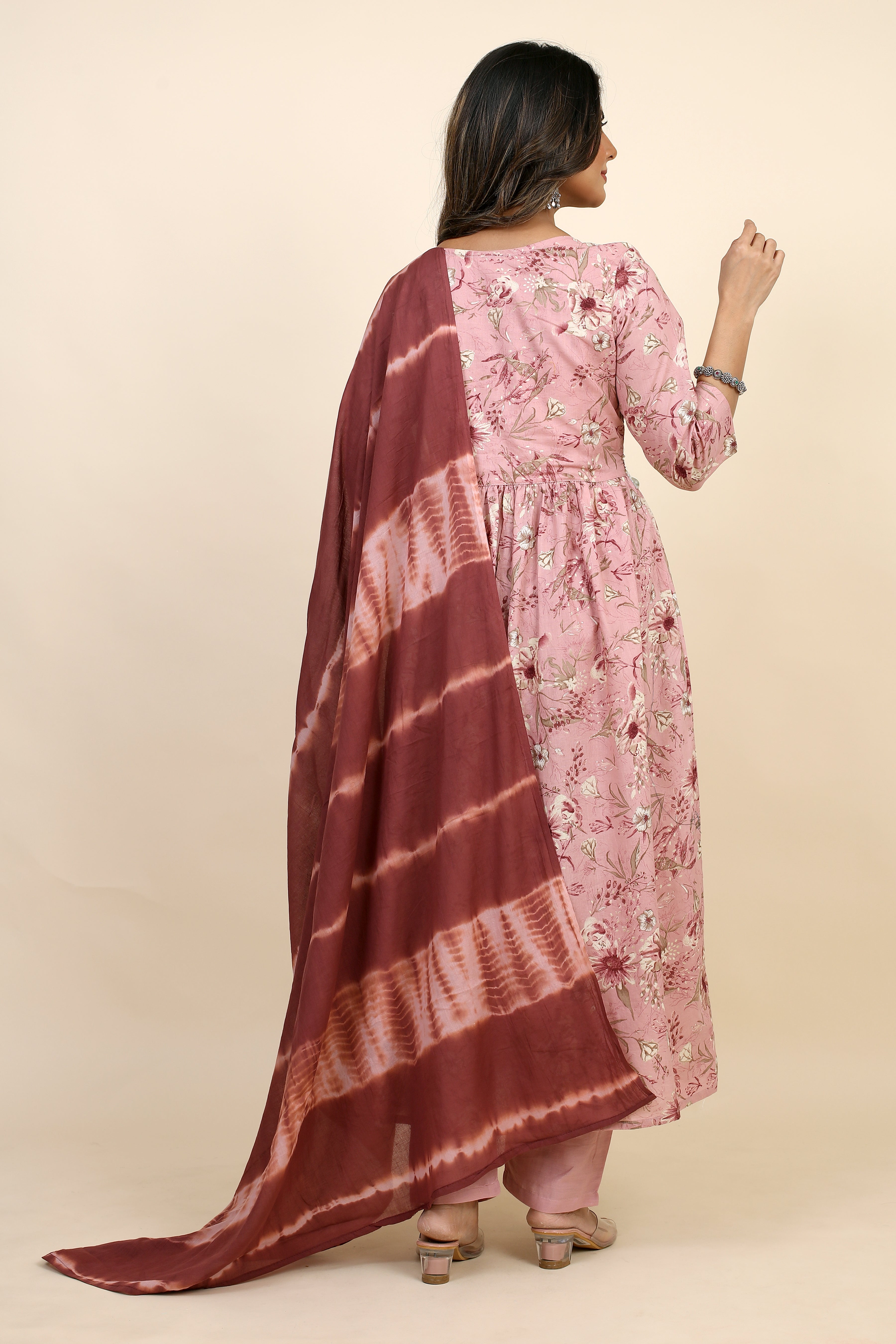 women pink kurta pant set with dupatta